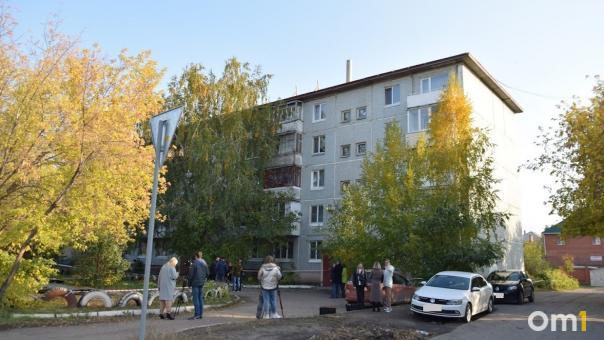 Зарплата омичей не дотягивает до среднего уровня платежа по ипотеке