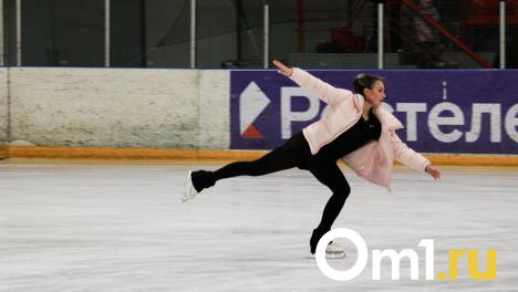 Первые участники Чемпионата по фигурному катанию прибывают в Омск