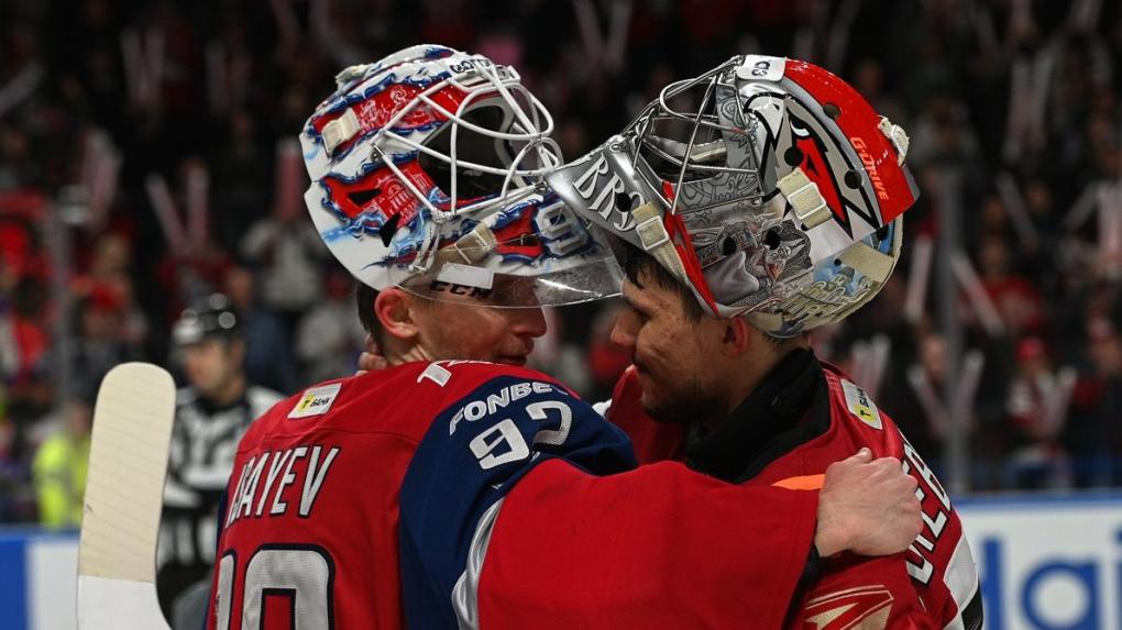 Вратарь «Локомотива» признал, что серия с «Авангардом» была тяжелее финала с «Трактором»