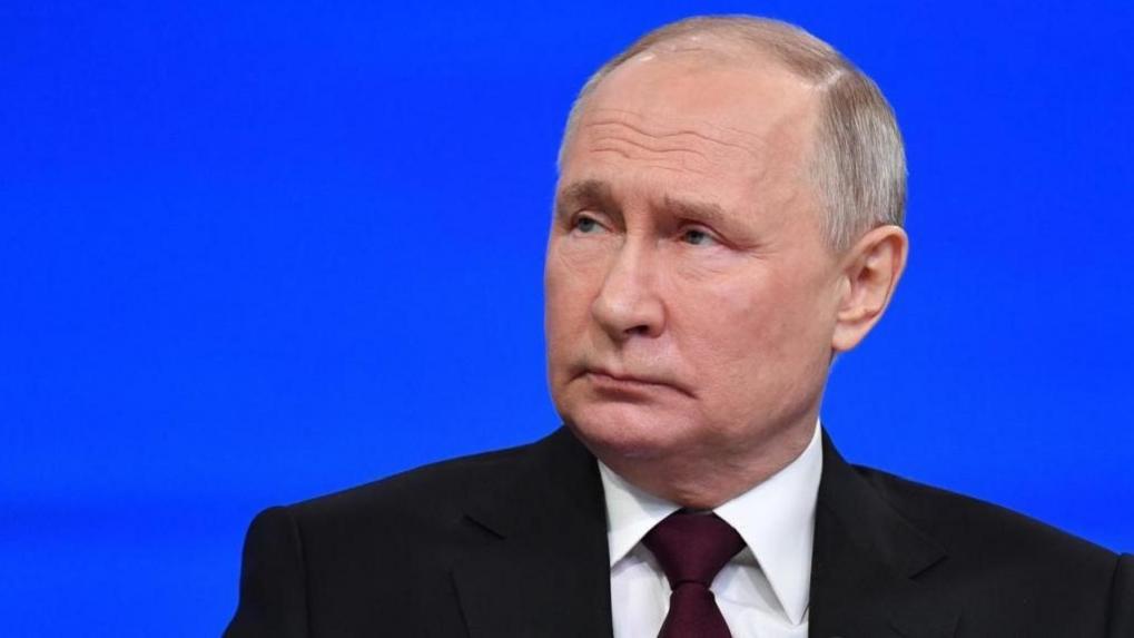Владимир Путин отметил омичей государственными наградами