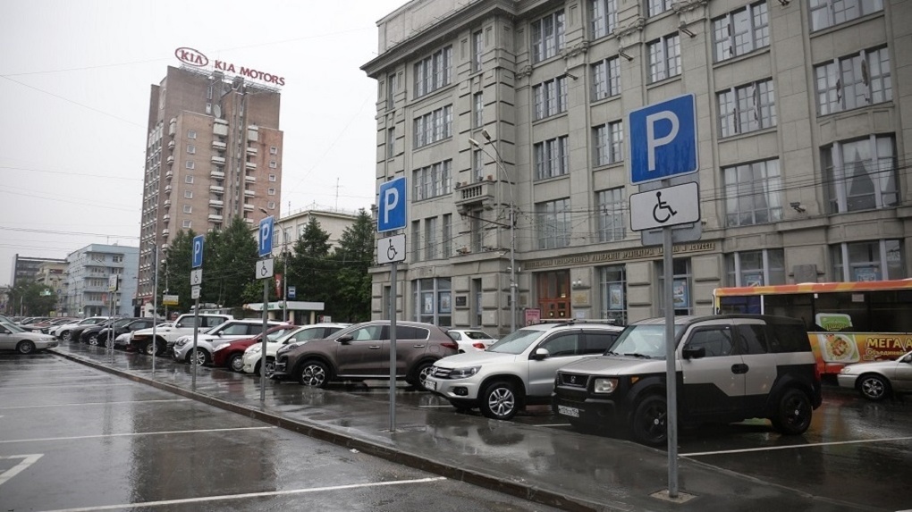 Платные парковки пополнили бюджет Новосибирска на 13 млн рублей