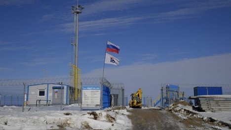 Губернатор Бурков посетил стройплощадки двух ГРС в Омской области