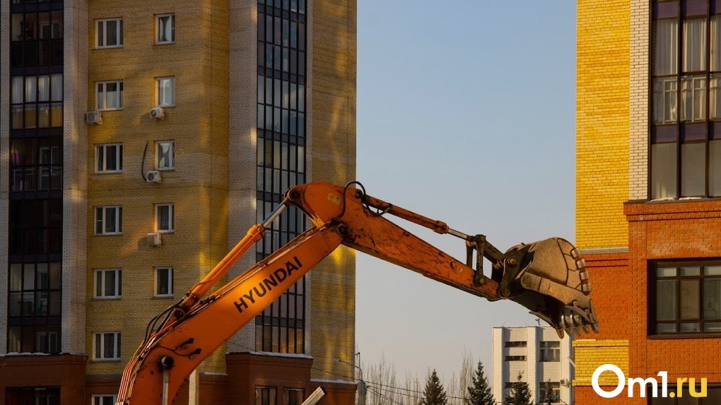 В Омске снесли известный цветочный магазин