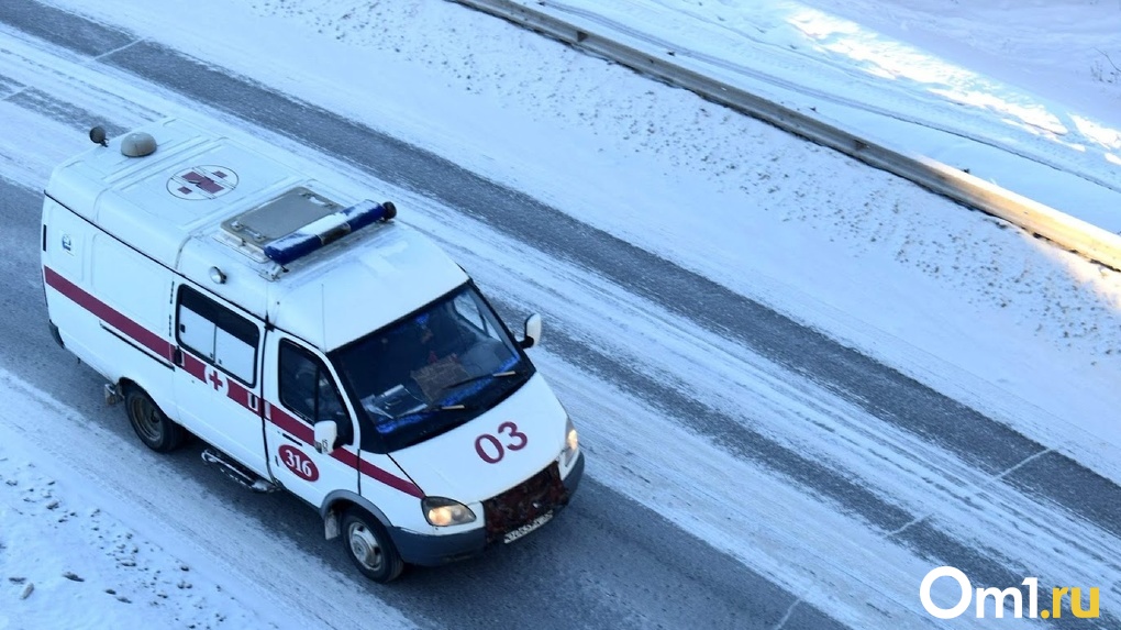 На заводе в Омске на рабочего вылился раскалённый металл