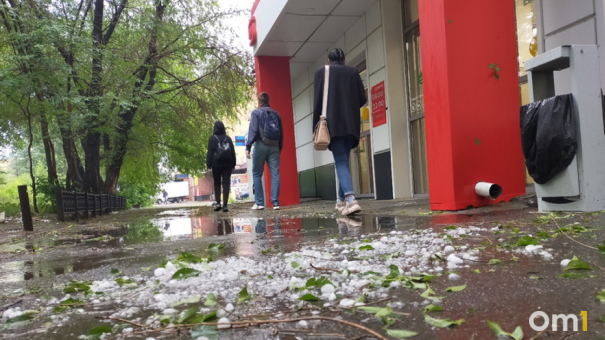 На длинных выходных омичей ждут жара до +28 и мощная гроза
