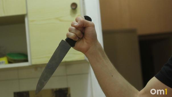 Зарезал во время застолья: новосибирец получил 9 лет колонии за убийство знакомого