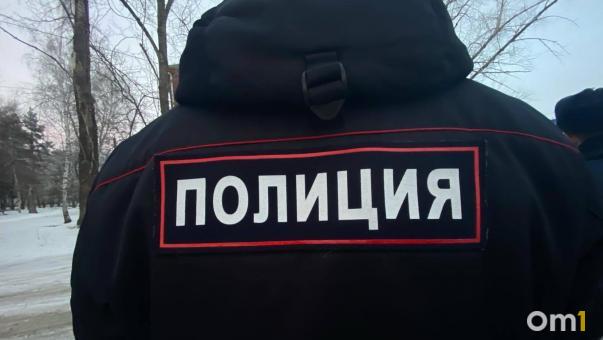В Омске троих мужчин поймали с окровавленным мешком