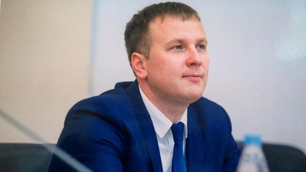Глава департамента образования Омска Ильдар Бикмаев ушёл в отставку