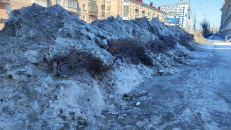 Какие новосибирские улицы очистят ото льда и снега в пятницу: публикуем список