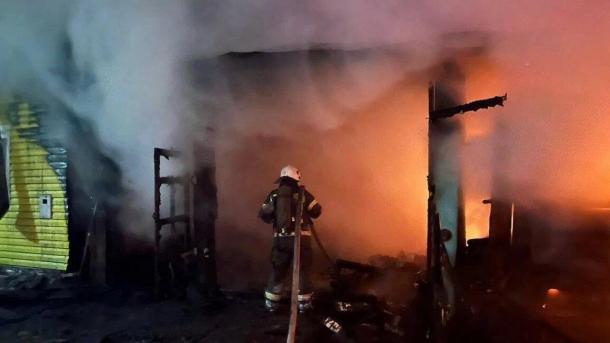 В Омской области девочка надышалась дымом во время пожара