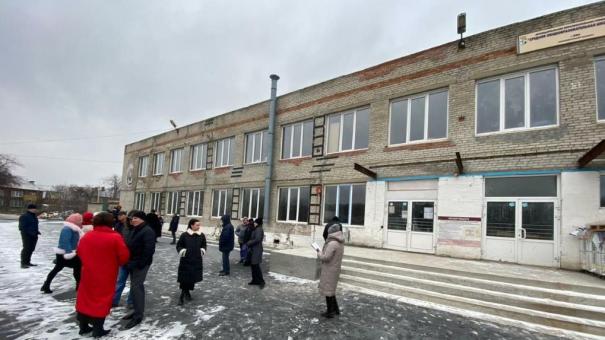 На капремонт школы в Оби под Новосибирском направили дополнительно 155 млн