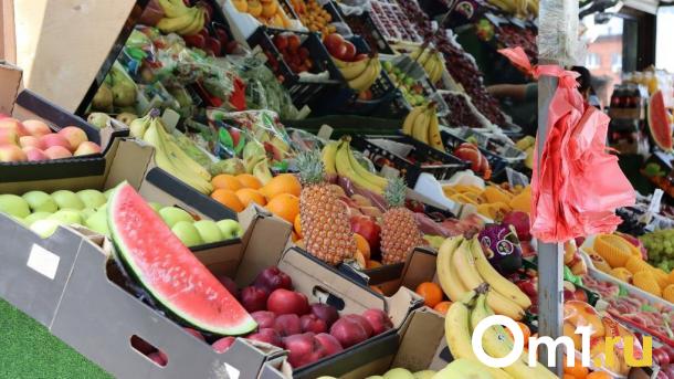 Жители Новосибирской области перестали есть фрукты и овощи