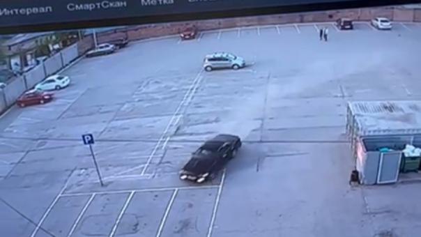 Омича оштрафовали за дерзкий дрифт у парка «Вокруг света»