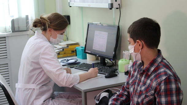 О неочевидных симптомах СПИДа рассказала врач из Новосибирска