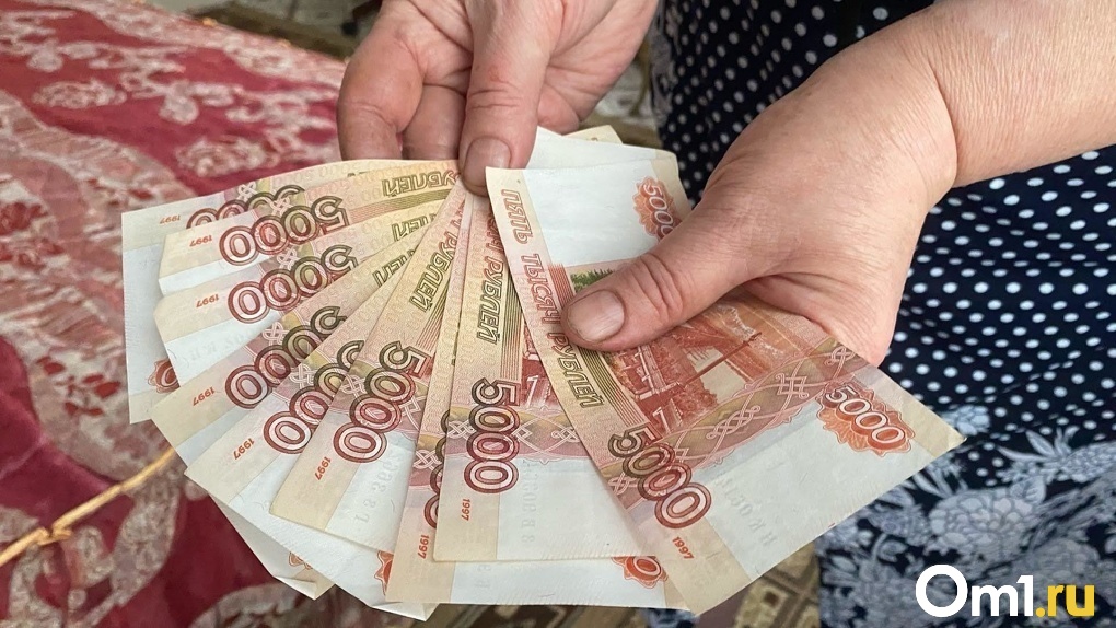Сокращение зарплат и рост бедности: названы риски введения четырёхдневной рабочей недели в России