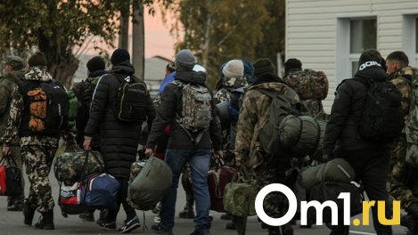 Омским контрактникам увеличили выплаты на 100 тысяч рублей