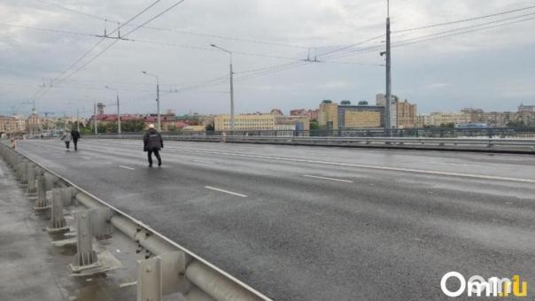 Подрядчик получил почётную грамоту за ремонт Ленинградского моста в Омске