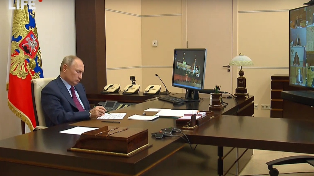 Новые ограничения и меры поддержки. Путин проводит экстренное совещание по ситуации с коронавирусом. LIVE