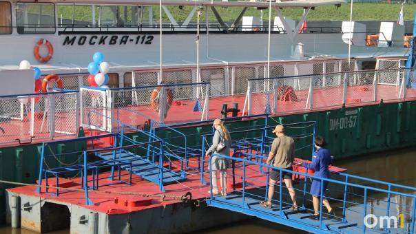 В Омске назвали дату запуска прогулочного теплохода