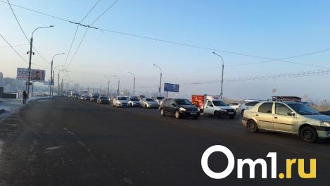 Пробки на мосту у Телецентра собираются даже в выходные