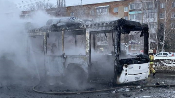 В Омске прокуратура проверит причины возгорания пассажирского автобуса