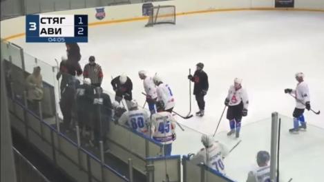 В Новосибирске опубликовали видео со смертью хоккеиста во время матча