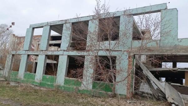 В Омской области за 112 тысяч продают аварийное здание Дома культуры