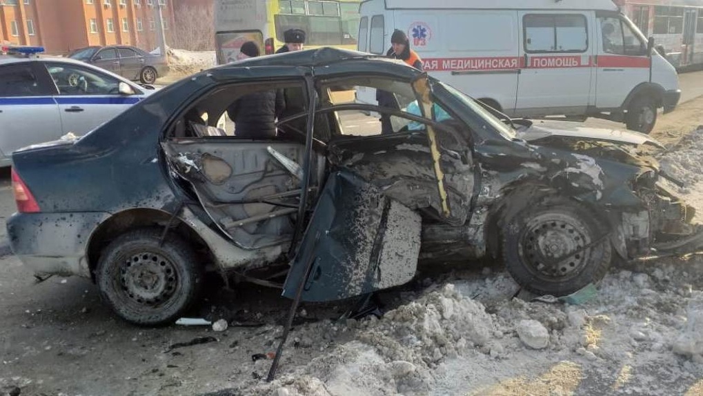 Автоледи погибла в страшном ДТП на проезде Энергетиков в Новосибирске