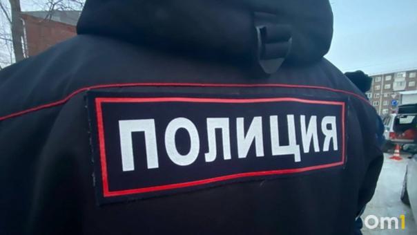 В Омске ищут хромающего мужчину с тростью