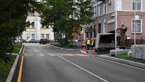 Губернатор Хоценко проверил благоустройство пляжа «Центральный-2» и улицы Короленко в Омске