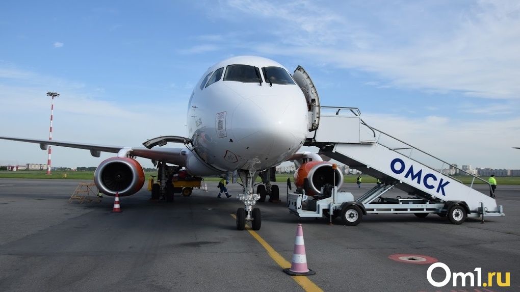 Сотрудника омского аэропорта могут наказать за повреждение самолёта авиакомпании «Победа»