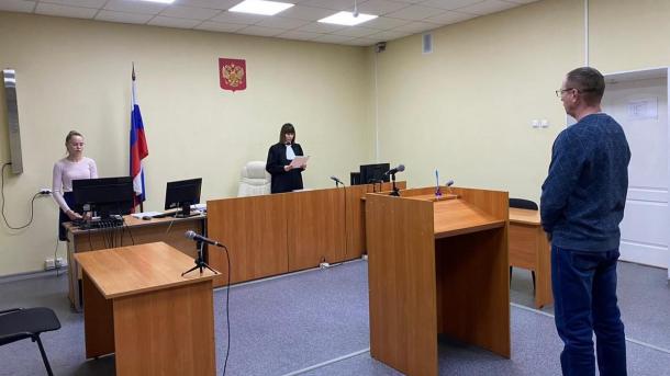 Владелец базы отдыха предстал перед судом за утонувшего пьяного посетителя