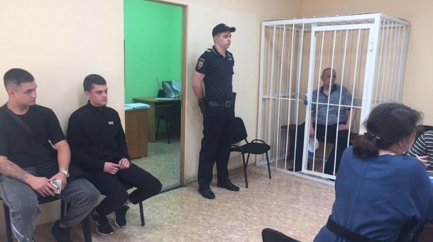 Новосибирских рэкетиров начали судить за разгром букмекерских контор