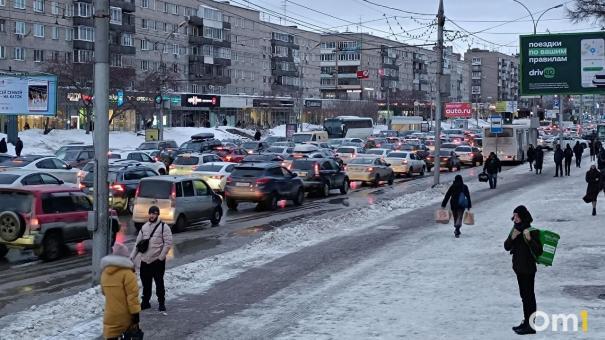 Пробка длиной 8 километров собралась в Новосибирске