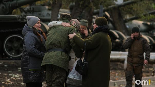 Более 1 700 омичей с вопросами о мобилизации обратились в Народный фронт