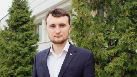 Омич Бубнов, занявший место в правительстве ДНР, рассказал об обстреле своего дома и первом дне работы