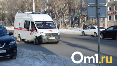 Умер по дороге в больницу. Омич погиб после пожара в многоэтажке