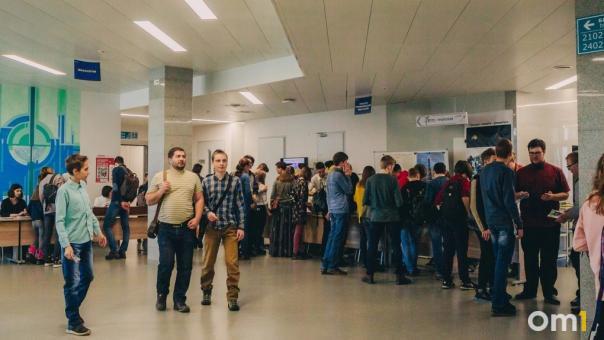 За сопровождение парада студенчества в Новосибирске заплатят 13 миллионов рублей