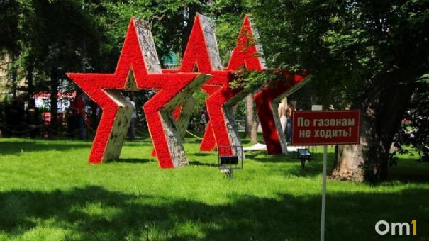 «Около дома поставлю»: омичи начали по кусочкам разбирать «Флору»