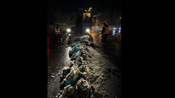 Городские службы продолжают откачивать воду с улиц Омска