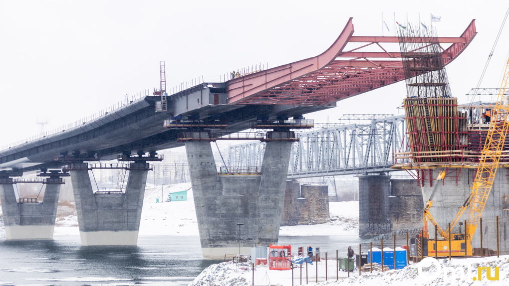 Надвижка пролётного строения четвёртого моста через Обь в Новосибирске выполнена на 80%