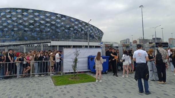 В парке «Арена» перед концертом Ольги Бузовой собралась толпа