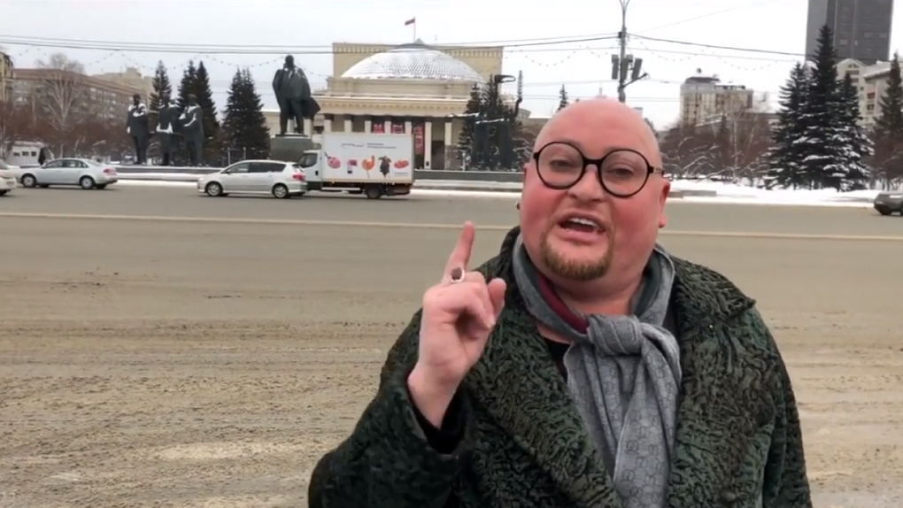 Эпатажный певец из Новосибирска Шура объявил голодовку и похудел почти на 30 килограмм