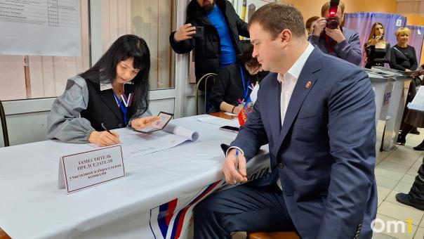 Виталий Хоценко проголосовал на выборах президента одним из первых