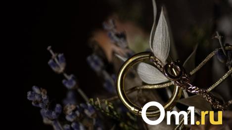 Омичи за два года обменяли более семи килограммов золота