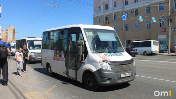 Омичи ломают терминалы в маршрутках старыми картами