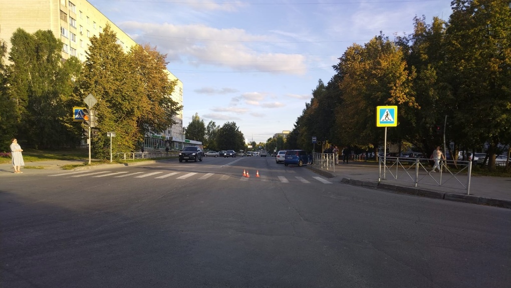 Ребёнок получил травмы: женщина на иномарке сбила восьмилетнего велосипедиста в Новосибирске