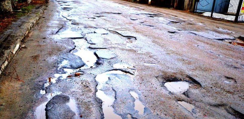 Омские депутаты предложили объявить в городе чрезвычайную ситуацию из-за дорог