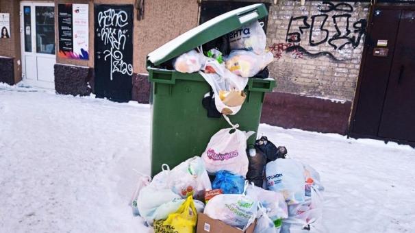 В Новосибирске ищут 246 человек, переплативших за вывоз мусора