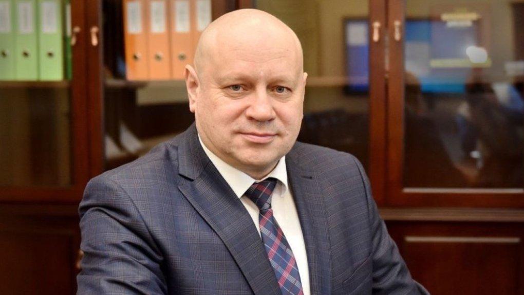 Виталий Хоценко наградил Сергея Шелеста за достижения в развитии Омска